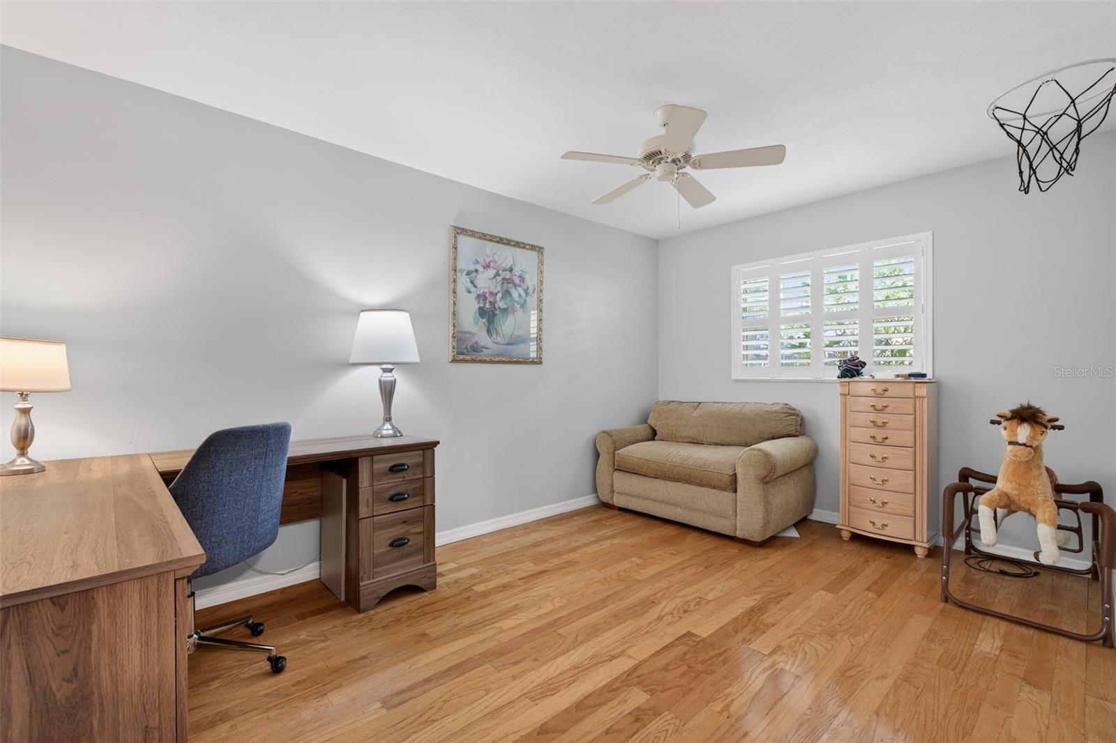 Image 31 of 43 For 5676 Beneva Woods Circle