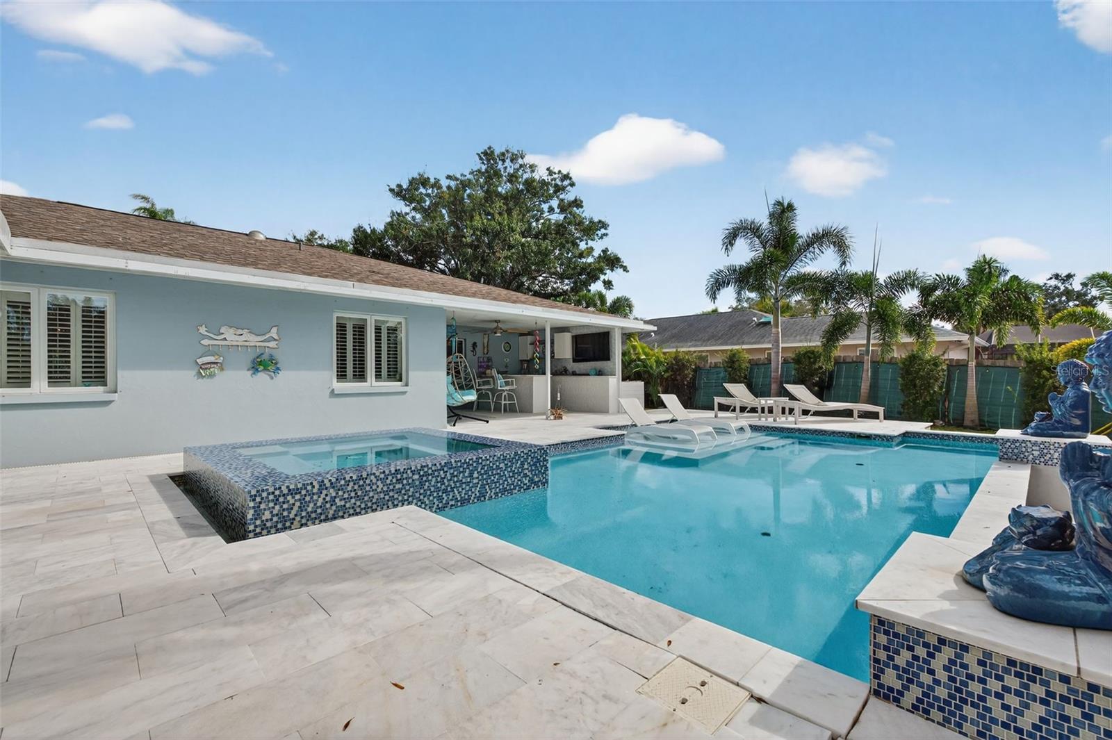 Image 35 of 43 For 5676 Beneva Woods Circle