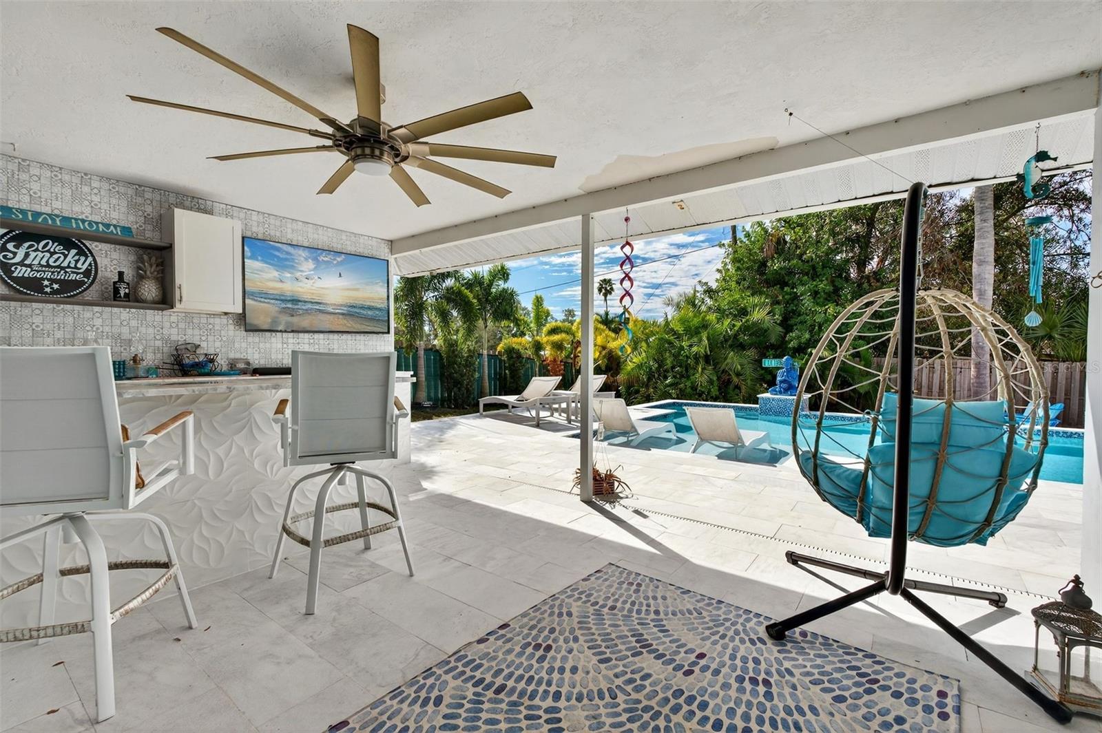 Image 4 of 43 For 5676 Beneva Woods Circle