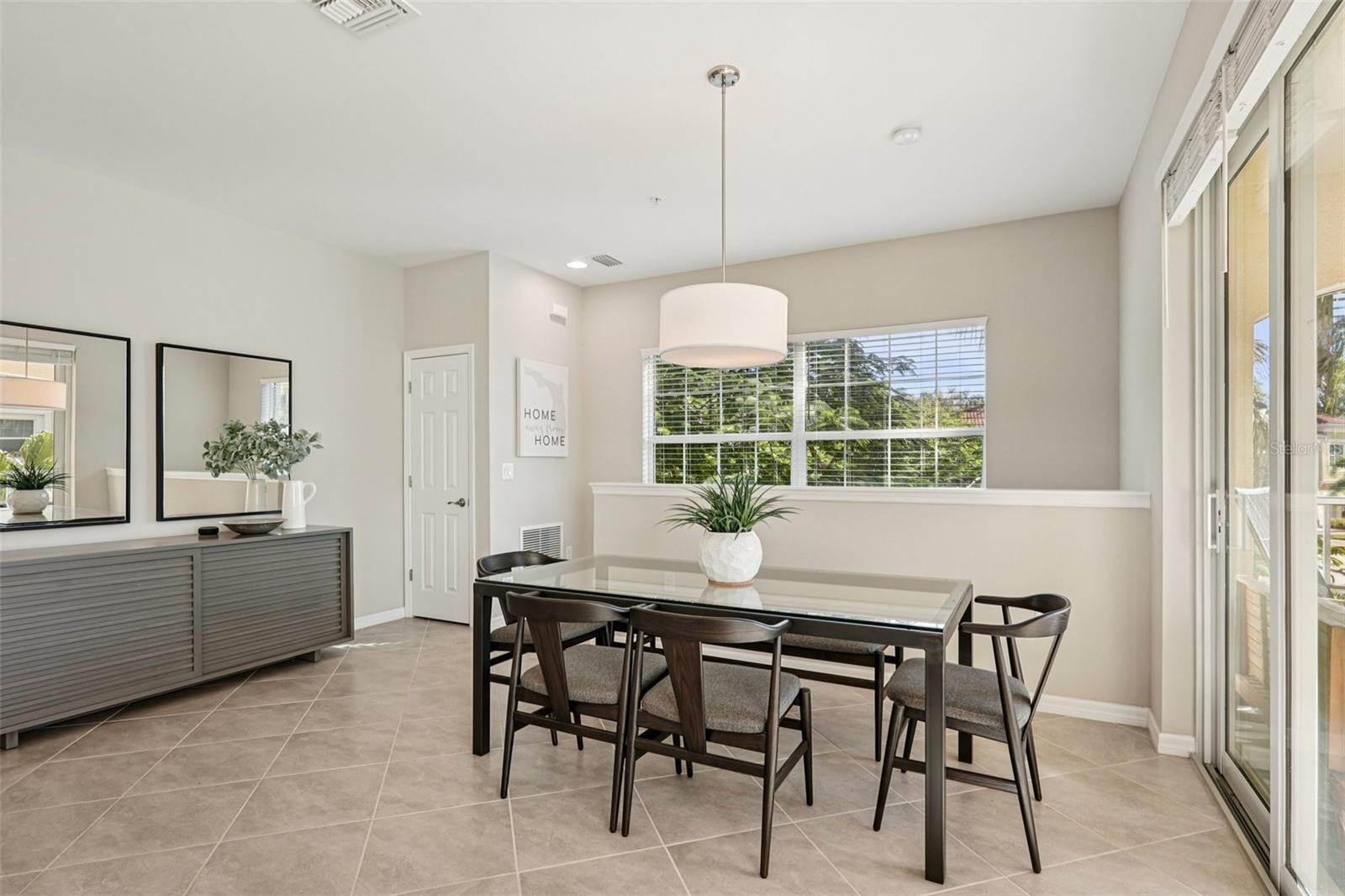 Image 12 of 45 For 100 Navigation Circle Na