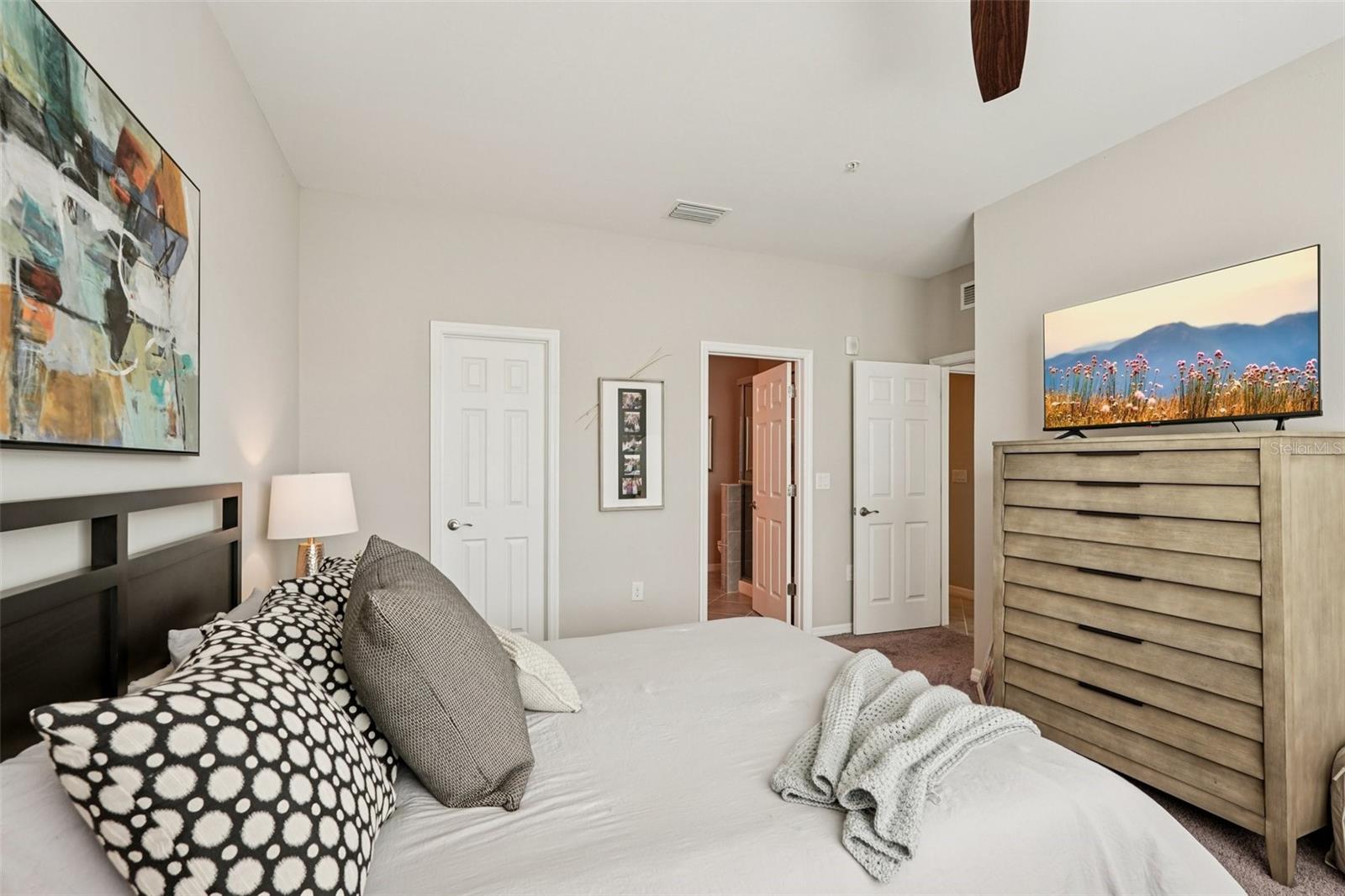 Image 18 of 45 For 100 Navigation Circle Na