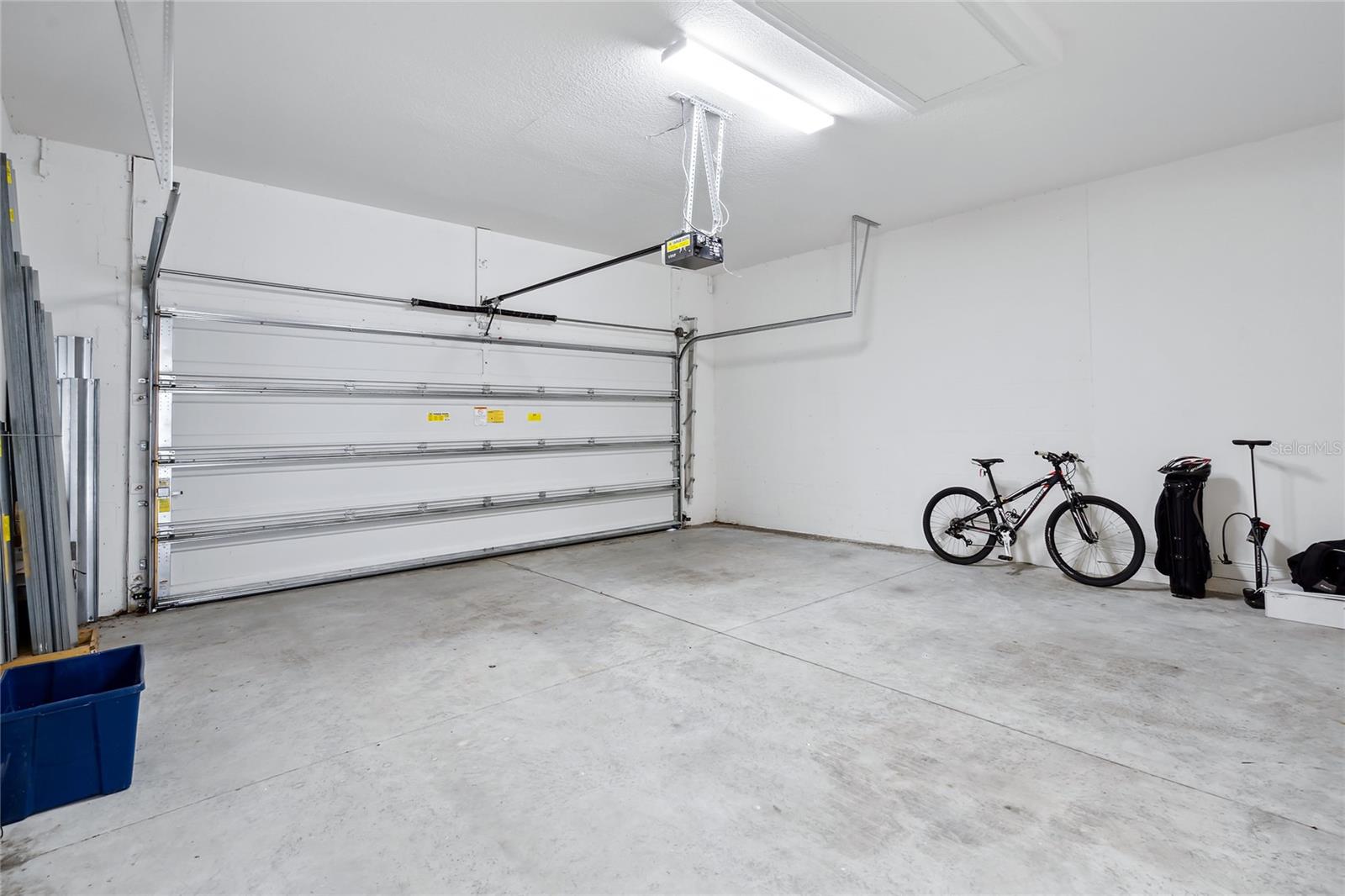 Image 28 of 38 For 8416 Abingdon Court