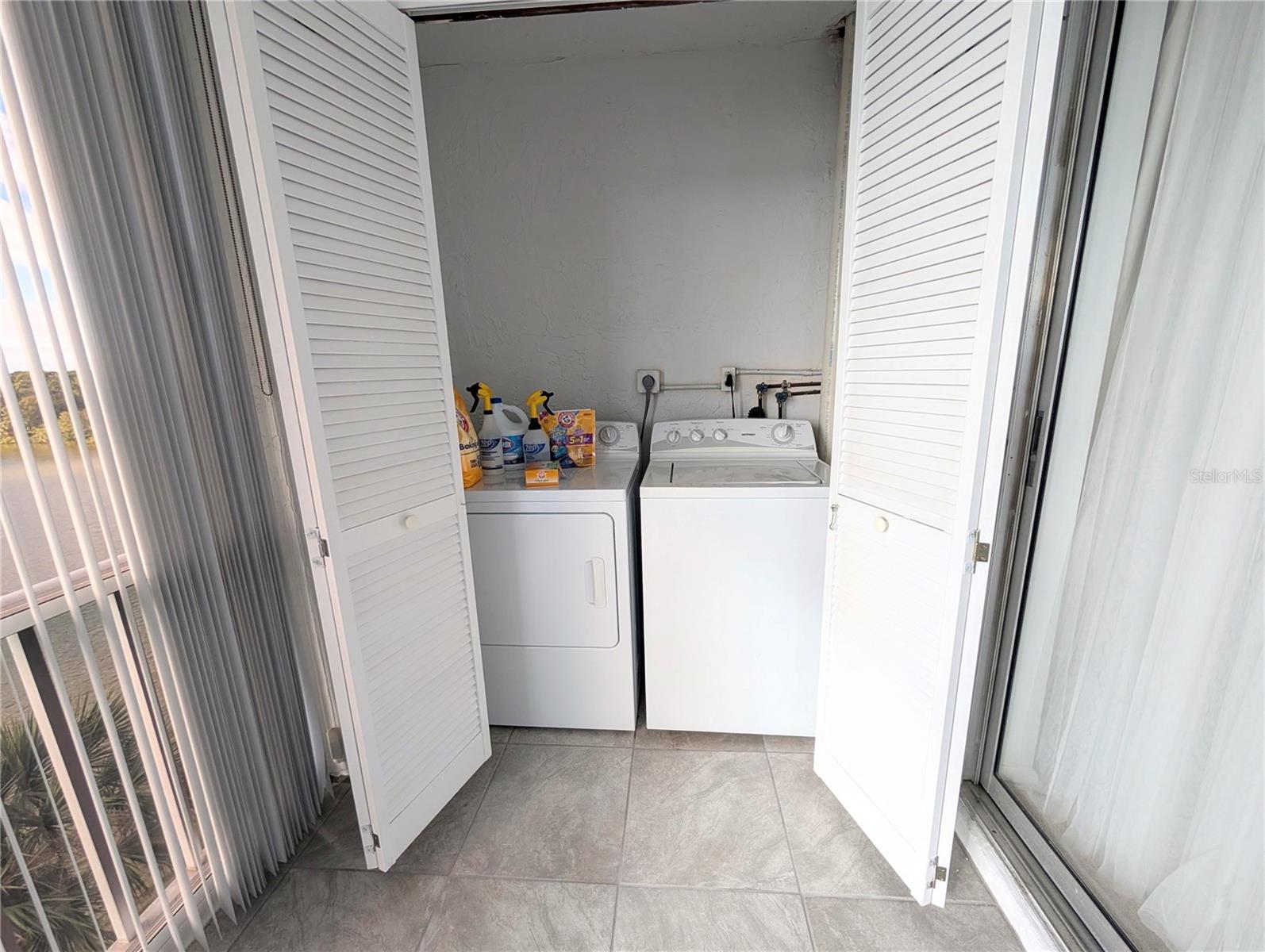 Image 26 of 48 For 3494 Lake Bayshore Drive P-520