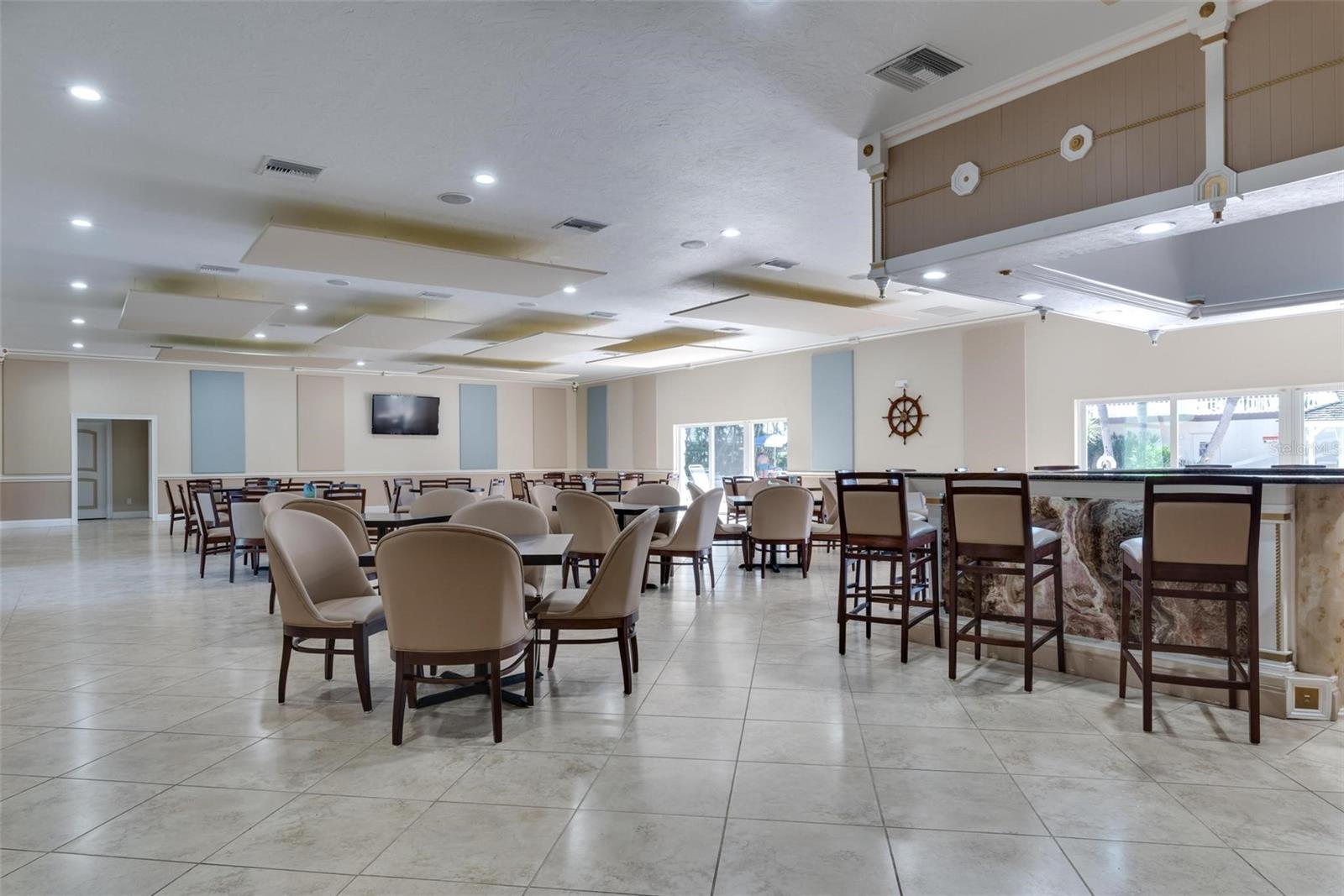 Image 18 of 28 For 3808 Gulf Of Mexico Drive E205