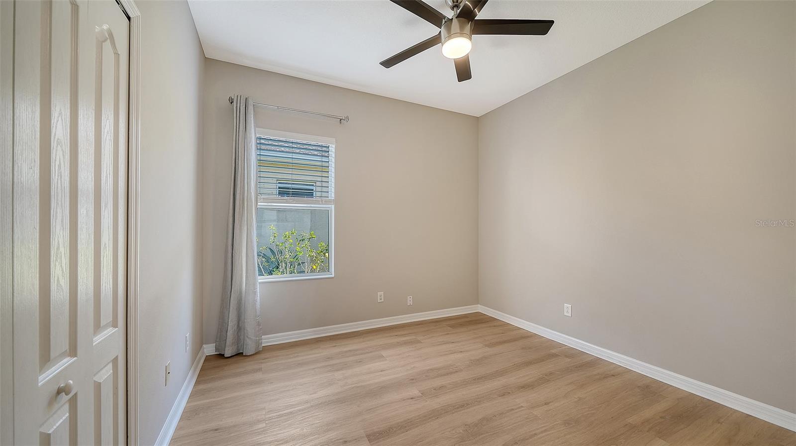 Image 22 of 41 For 4919 Newport News Circle