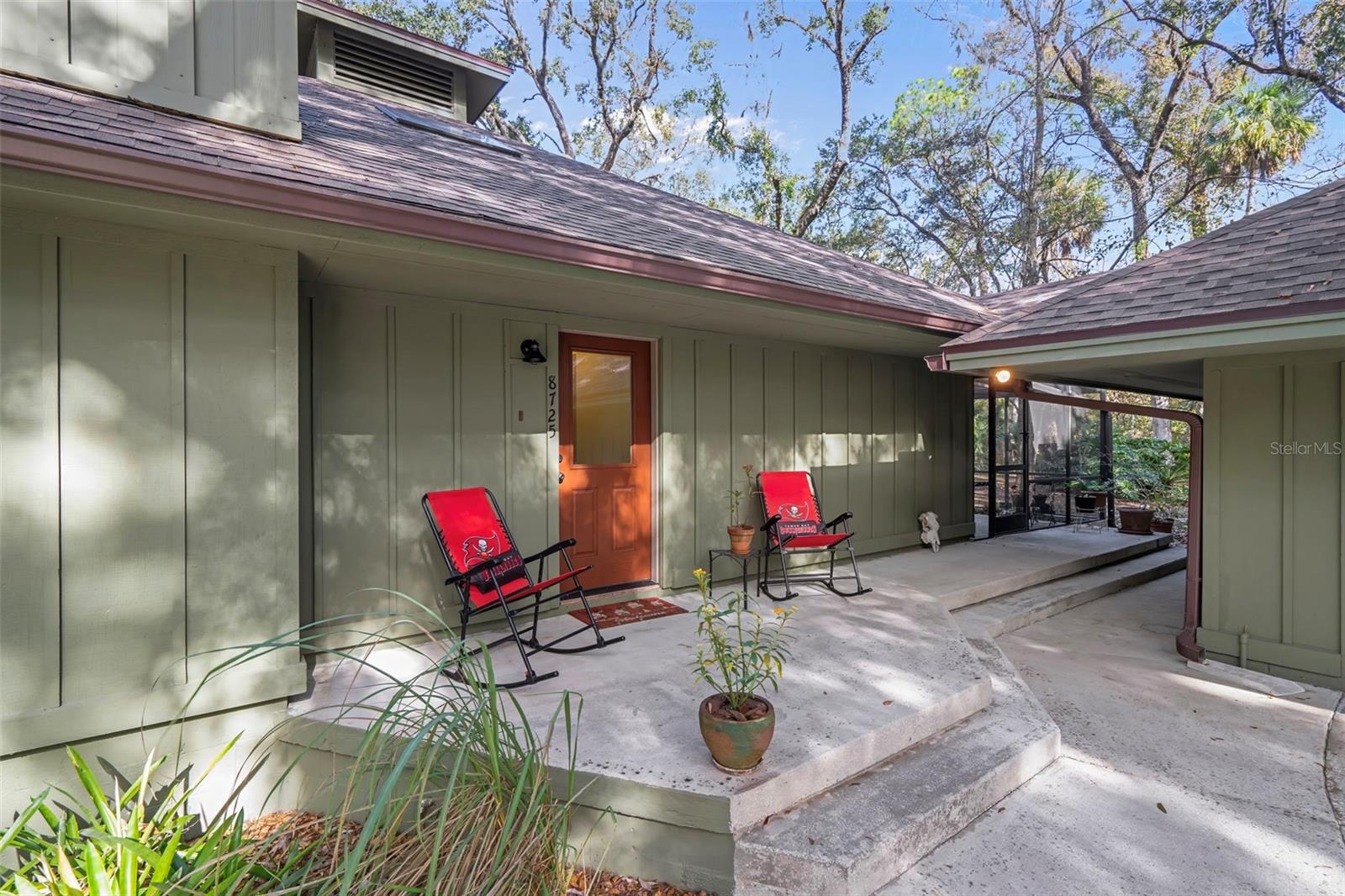 Image 14 of 77 For 8725 Quail Run Drive