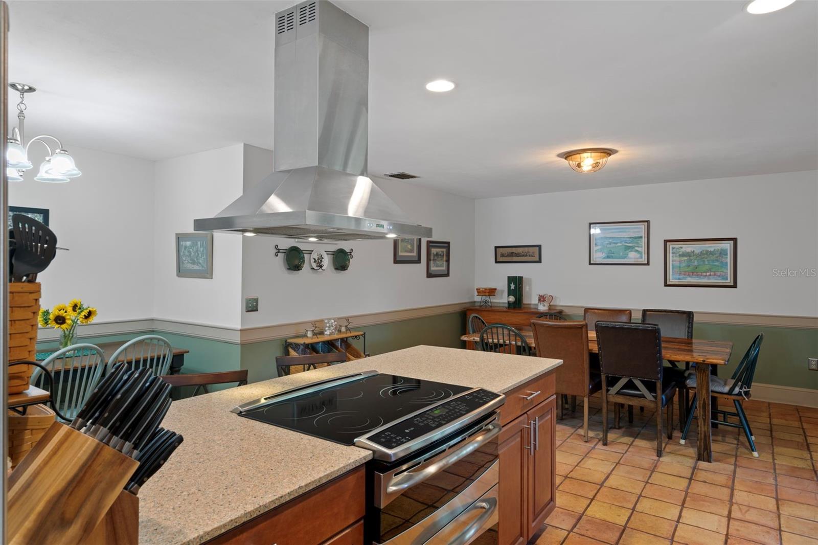 Image 36 of 77 For 8725 Quail Run Drive