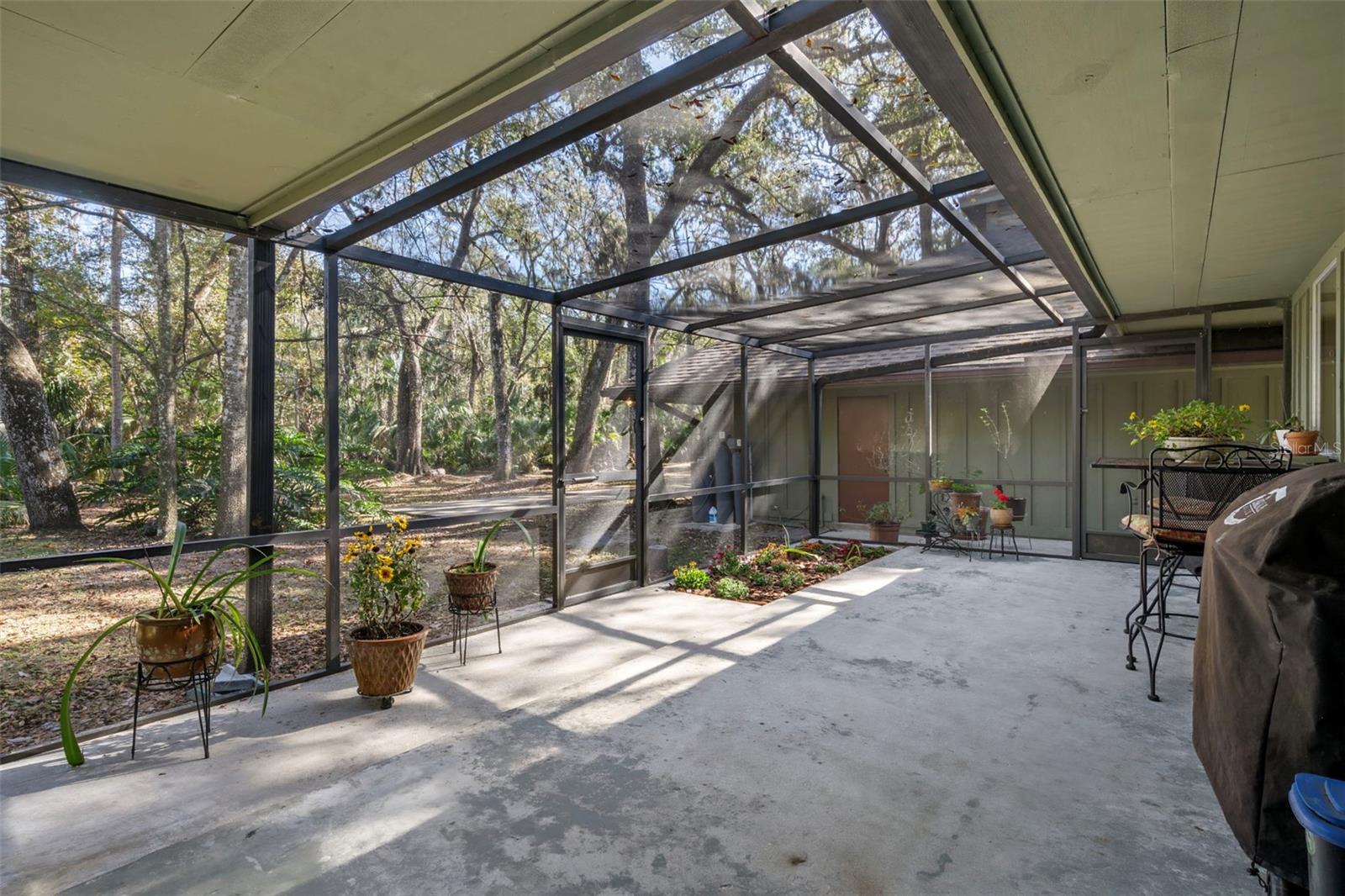 Image 62 of 77 For 8725 Quail Run Drive