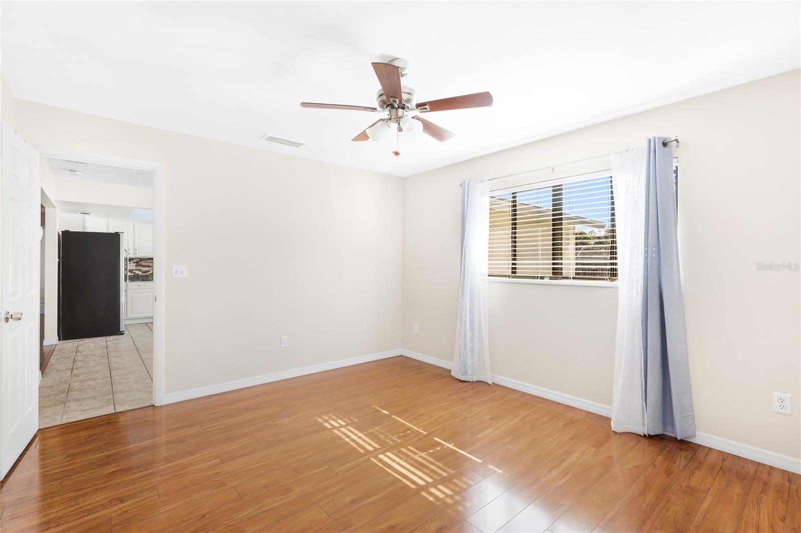 Image 15 of 27 For 3646 Mary Lane