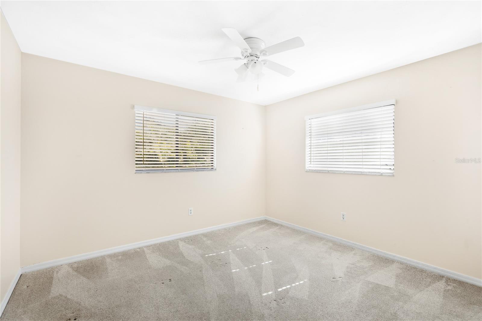 Image 18 of 27 For 3646 Mary Lane