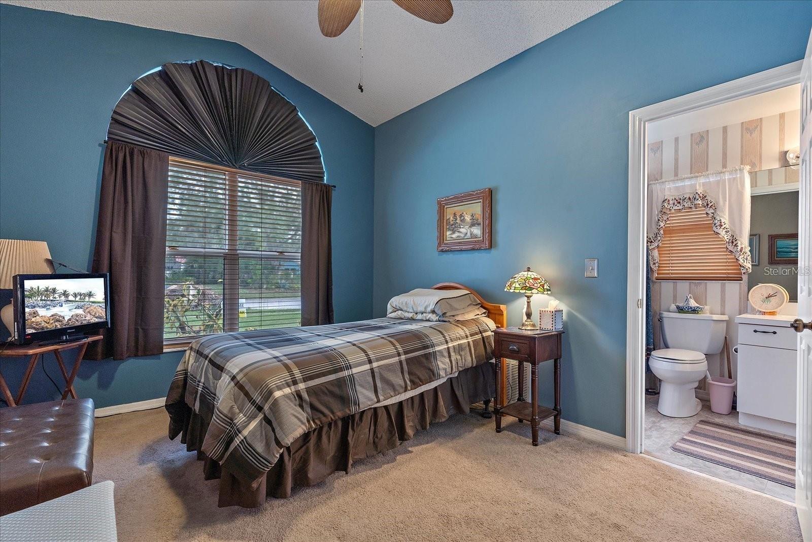 Image 9 of 13 For 5508 Gardens Drive