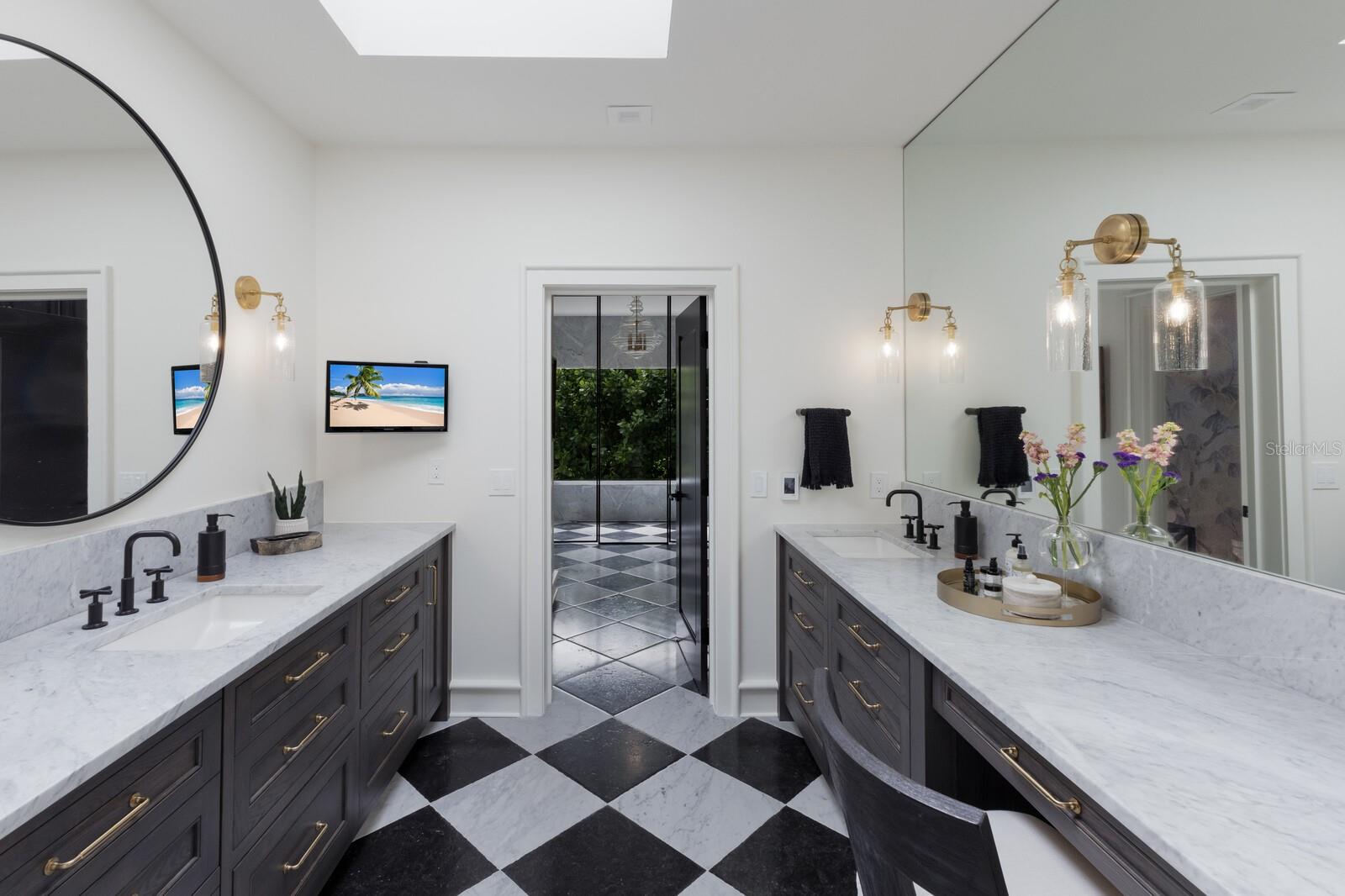 Image 38 of 75 For 3709 Beneva Oaks