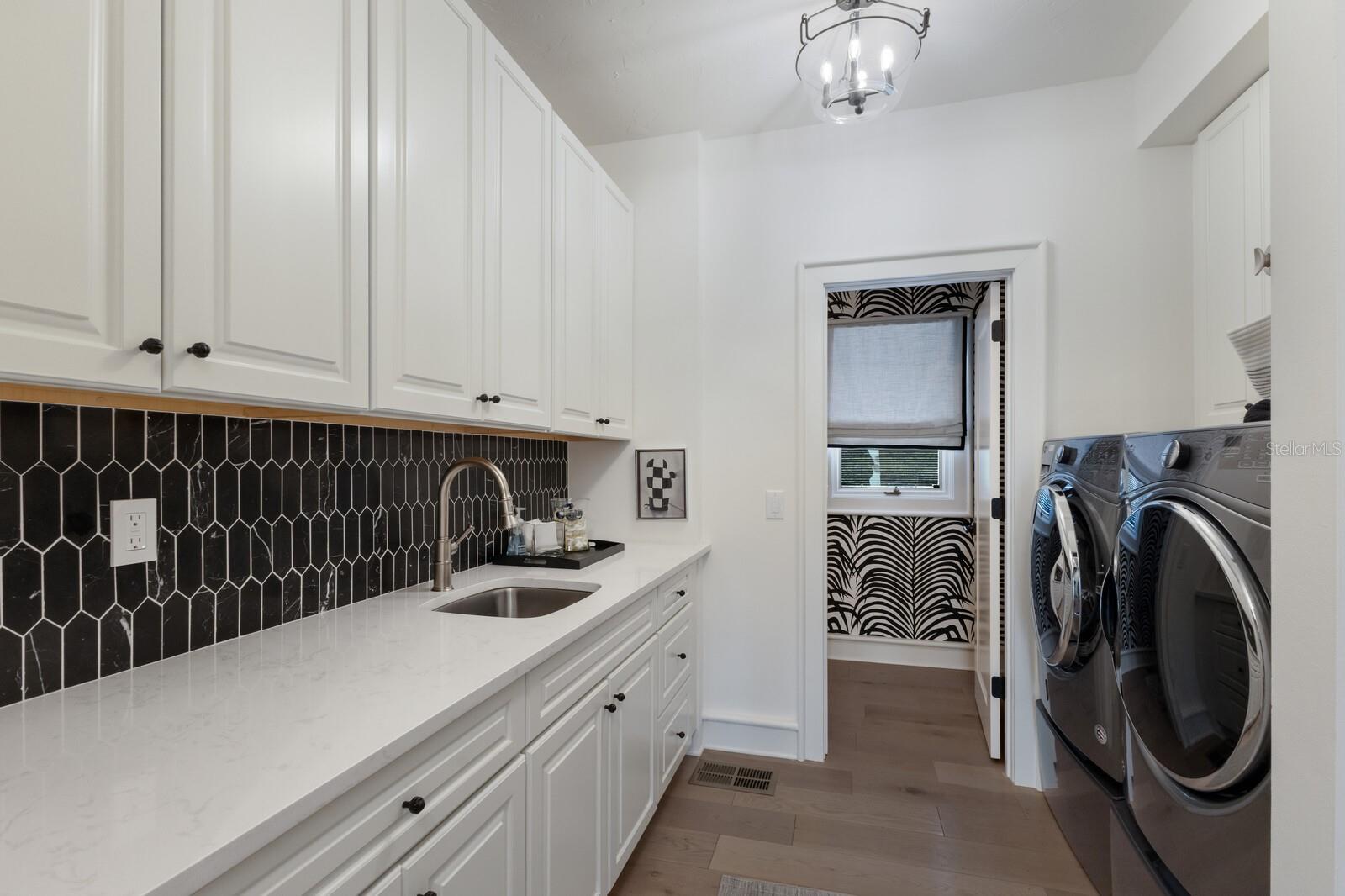 Image 41 of 75 For 3709 Beneva Oaks