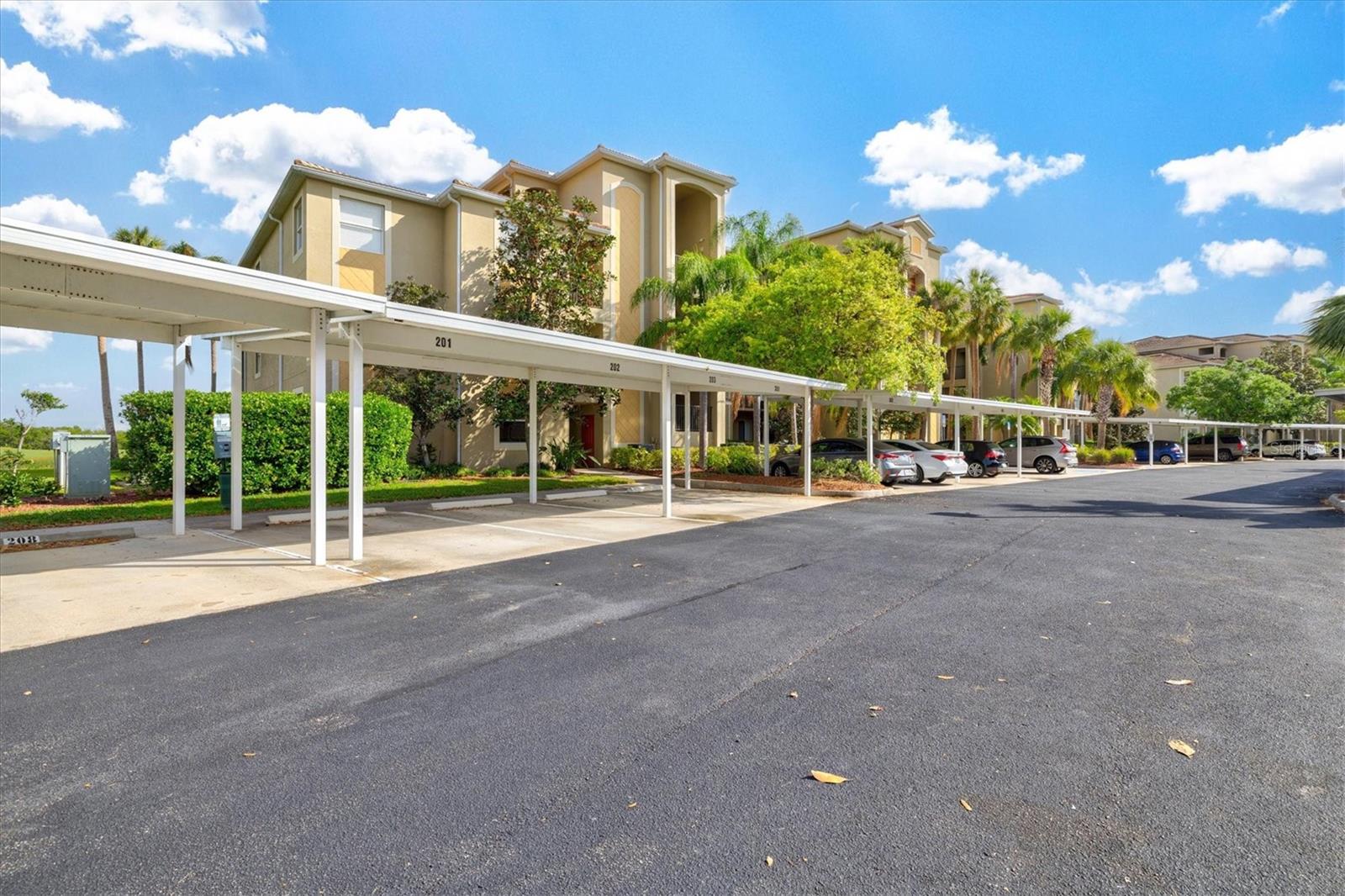 Image 42 of 81 For 7705 Grand Estuary Trail 102