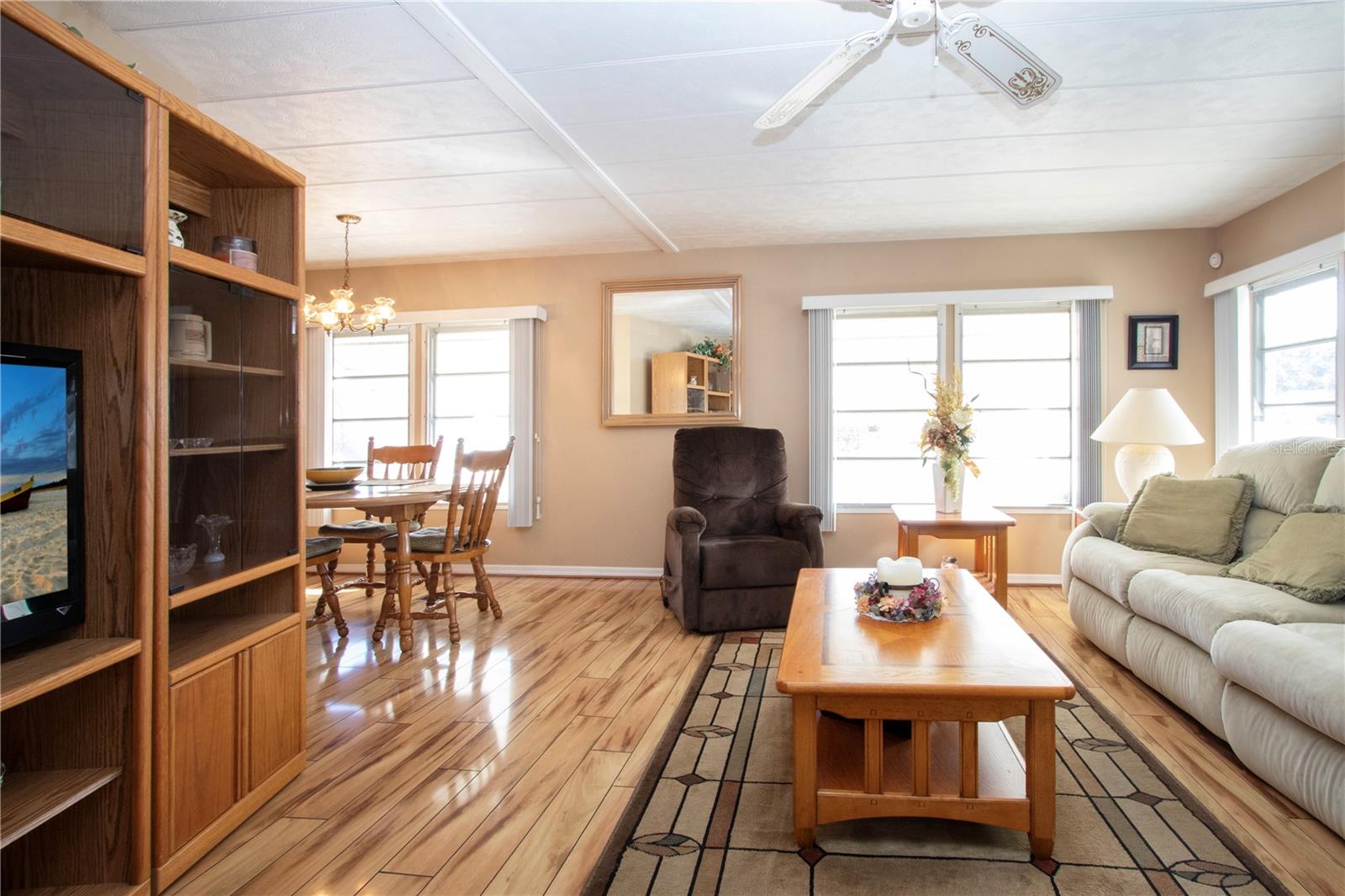 Image 33 of 75 For 420 49th Street E 145