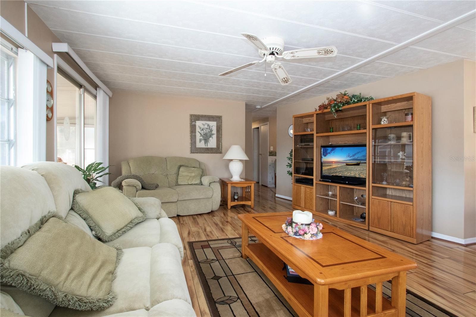 Image 34 of 75 For 420 49th Street E 145