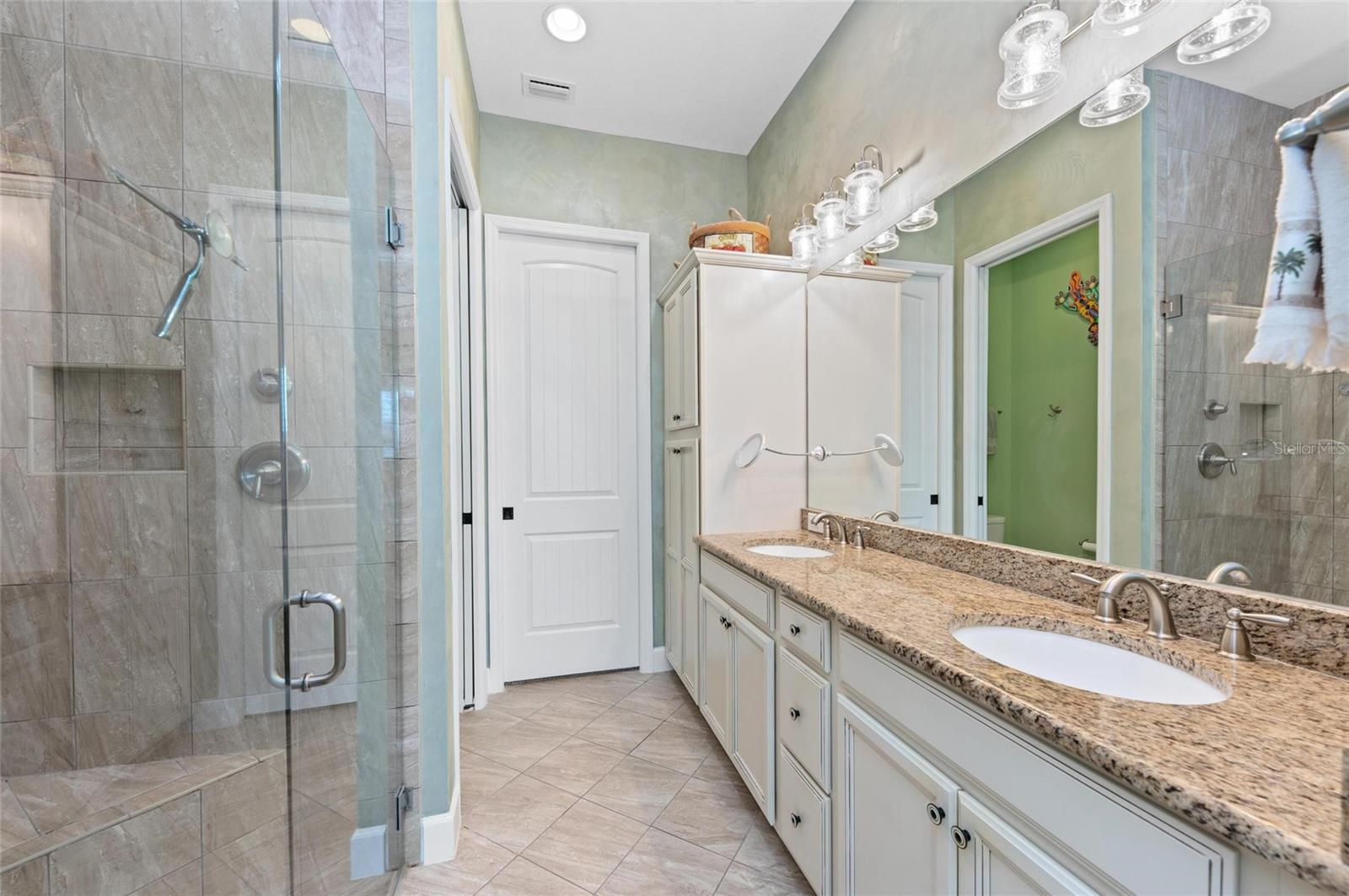 Image 35 of 98 For 330 Compass Point Drive 101