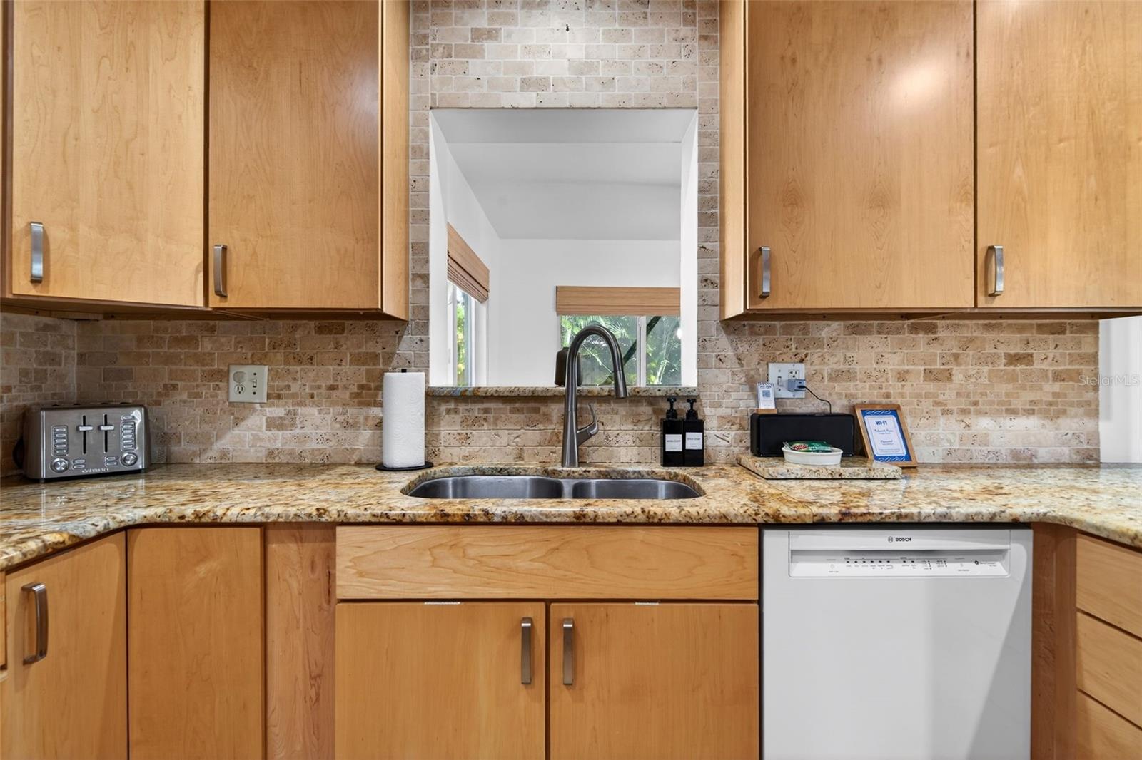 Image 17 of 64 For 6215 Rodgers Avenue