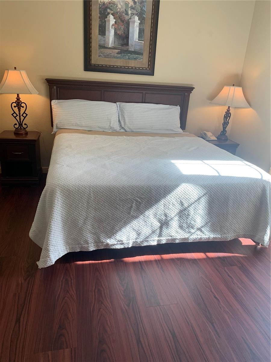 Image 3 of 5 For 8801 Worldquest Boulevard 402