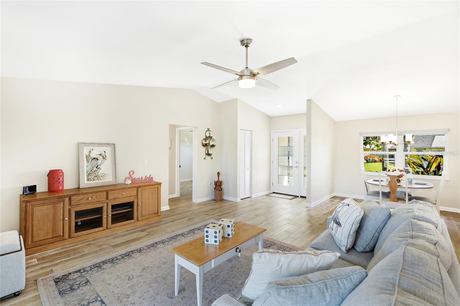 Image 8 of 48 For 5004 Coral Lake Drive