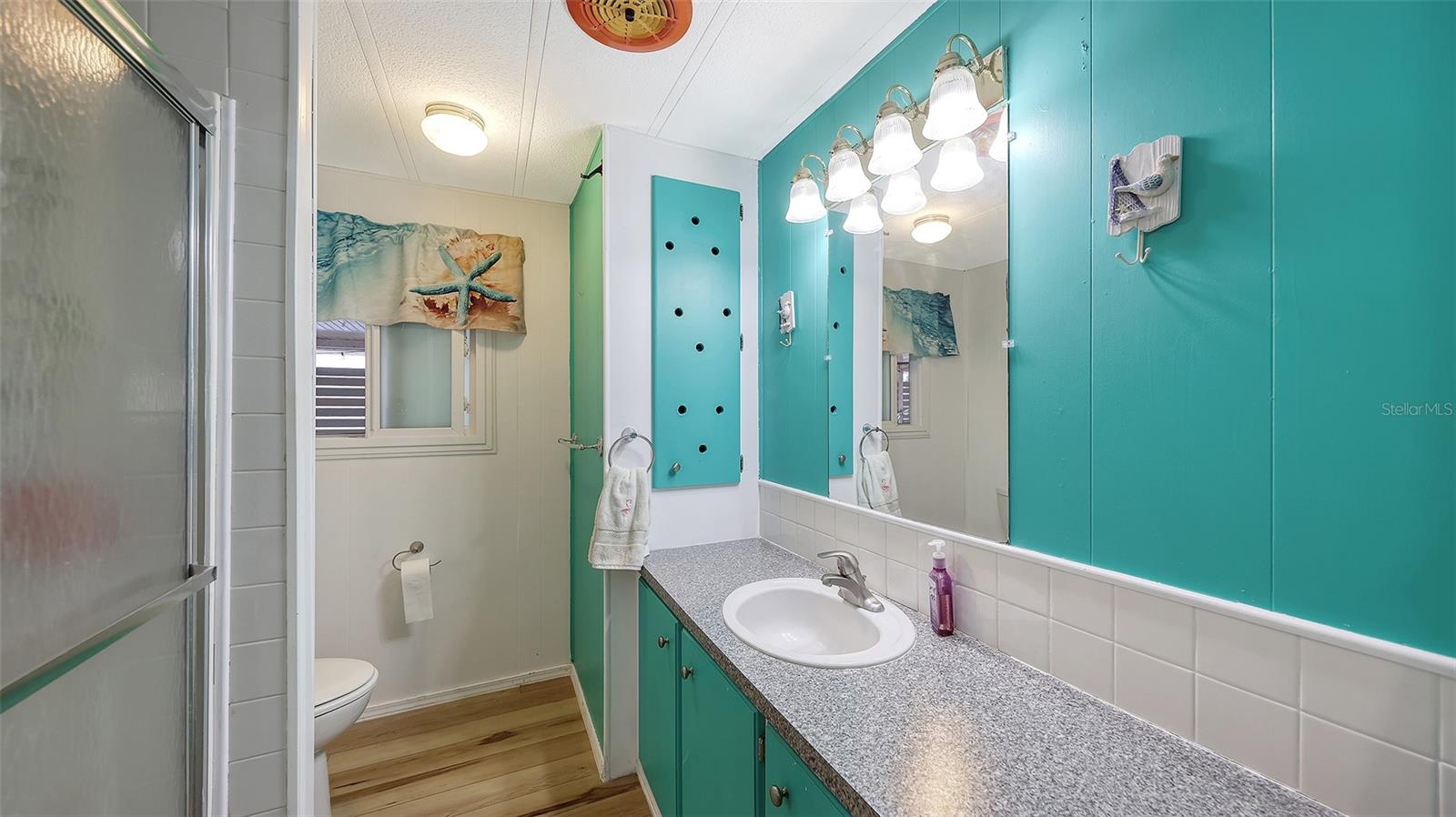 Image 10 of 38 For 502 Bolivia Boulevard