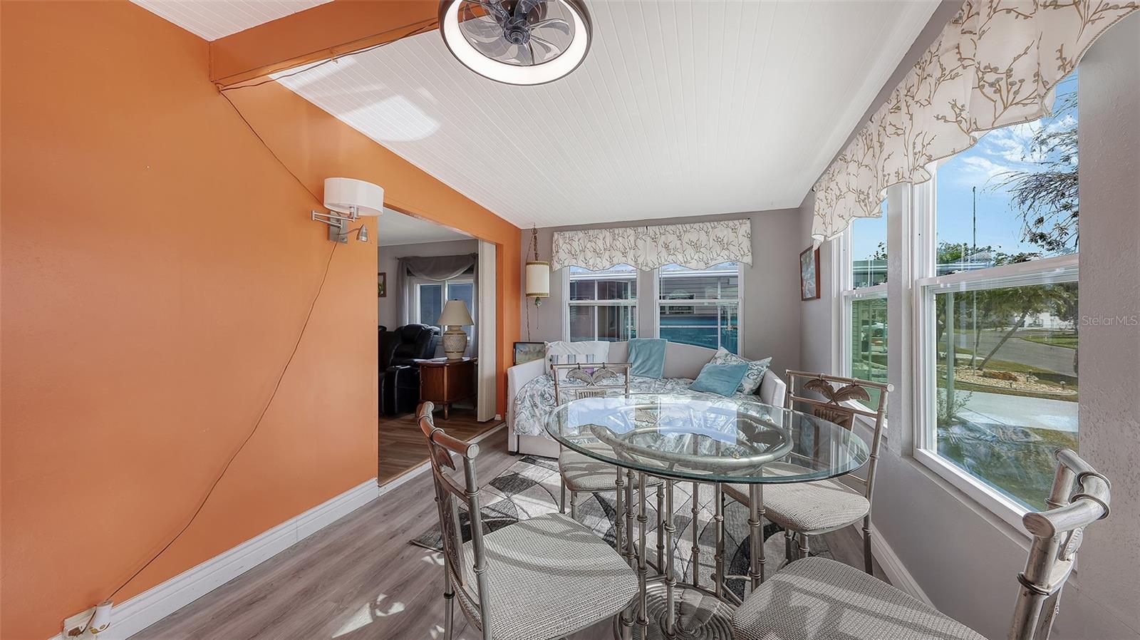 Image 14 of 38 For 502 Bolivia Boulevard