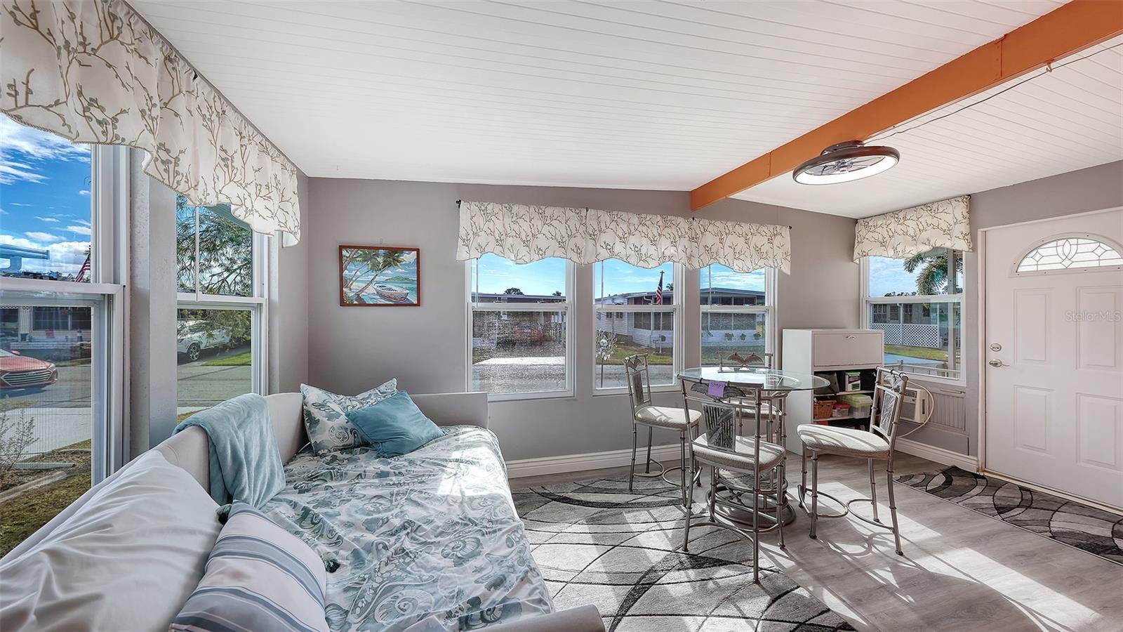 Image 15 of 38 For 502 Bolivia Boulevard