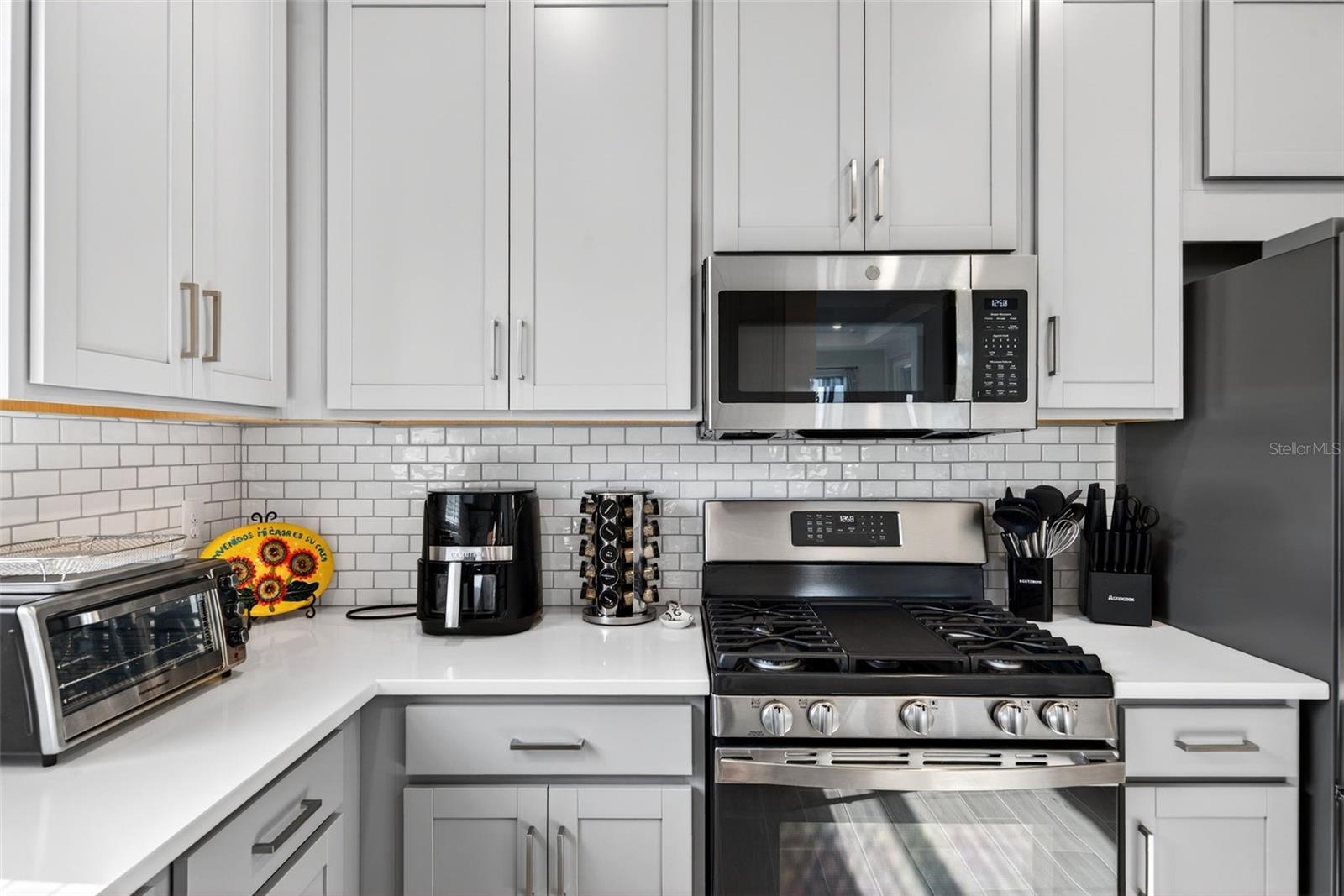 Image 13 of 92 For 3021 Veneto Court