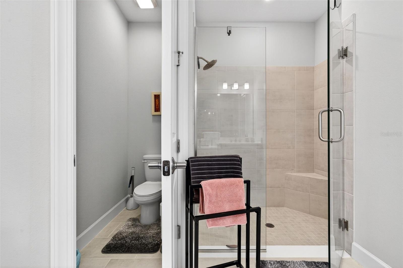 Image 31 of 92 For 3021 Veneto Court