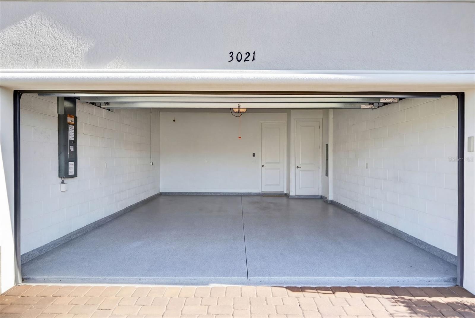 Image 41 of 92 For 3021 Veneto Court