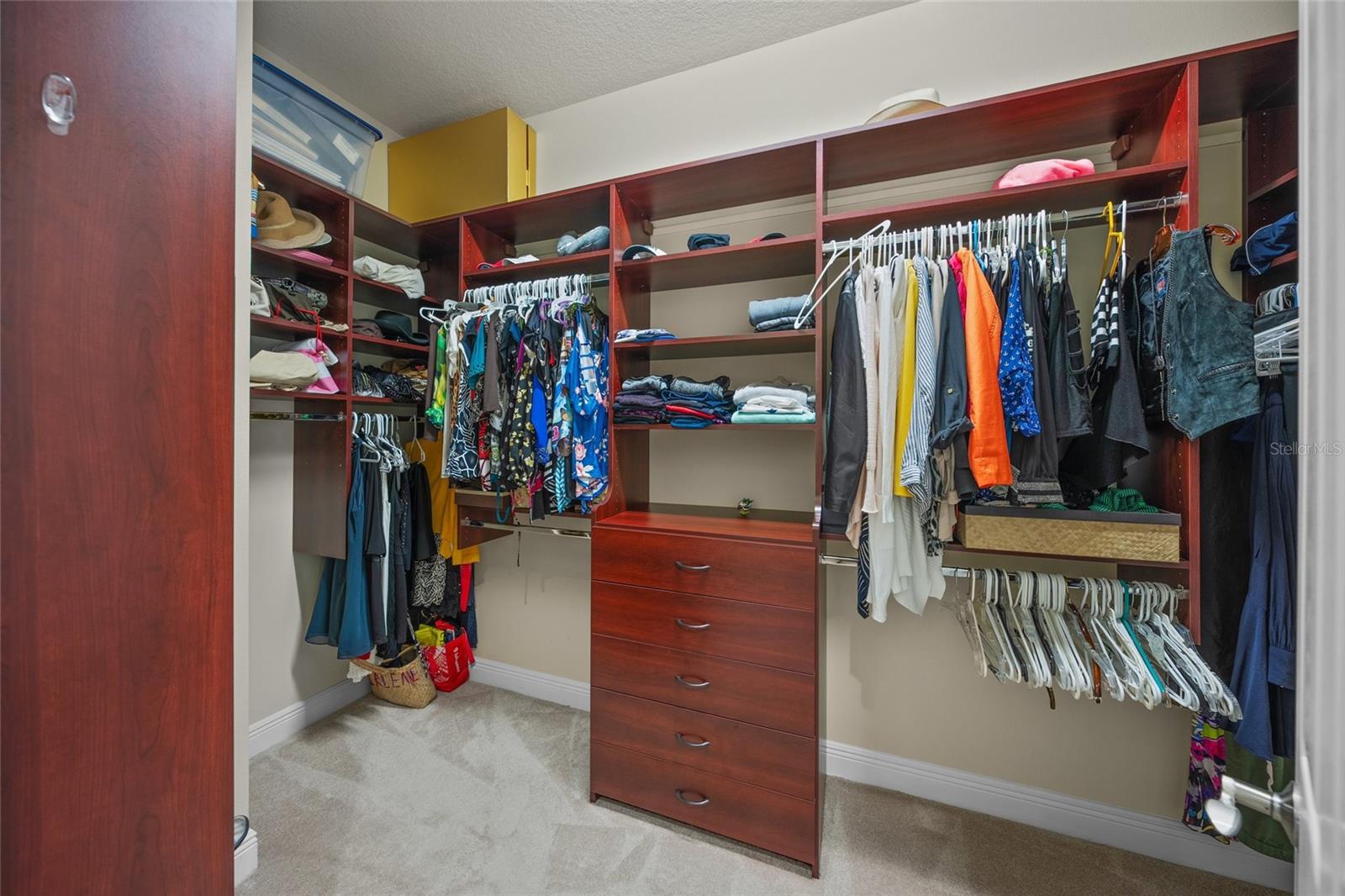 Image 21 of 51 For 7108 Callander Cove