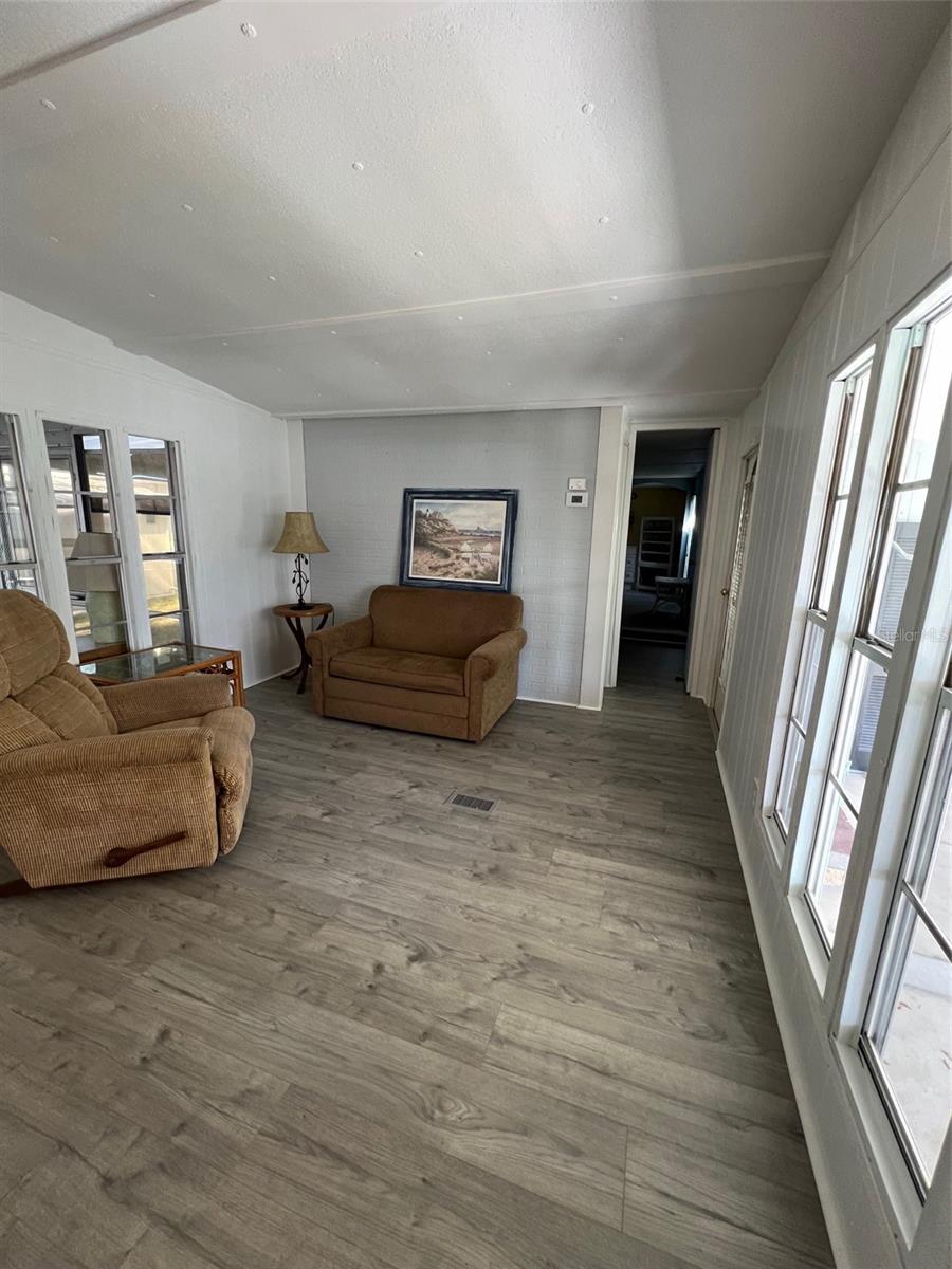 Image 8 of 12 For 11 Shady Lane