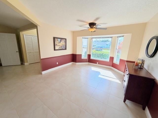 Image 11 of 82 For 5102 19th Avenue W