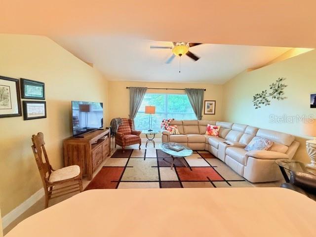 Image 19 of 82 For 5102 19th Avenue W