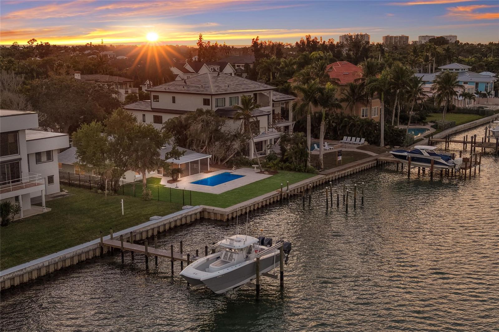 Image 24 of 45 For 843 Norsota Way