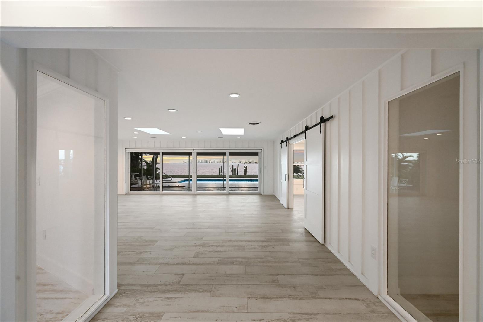 Image 32 of 45 For 843 Norsota Way