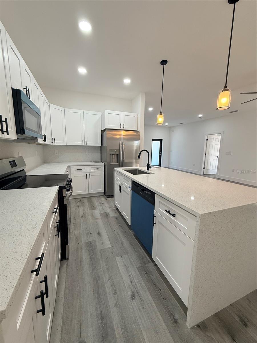 Image 7 of 19 For 15219 Estate Terrace