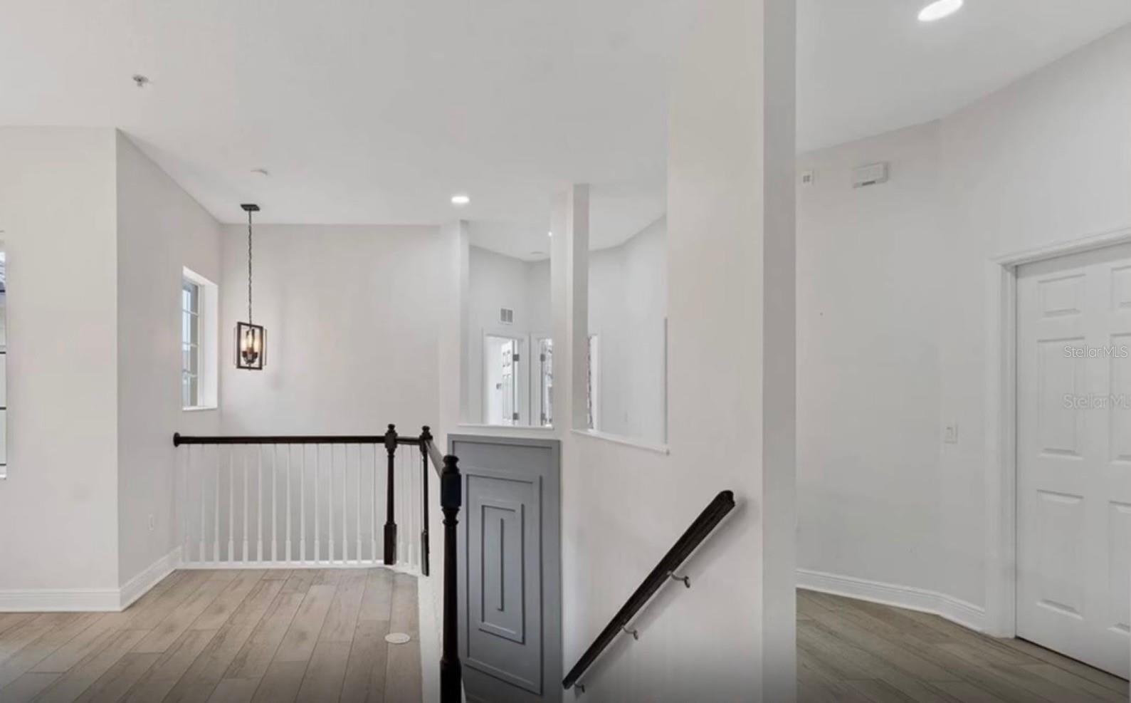 Image 7 of 50 For 8261 Miramar Way 8261