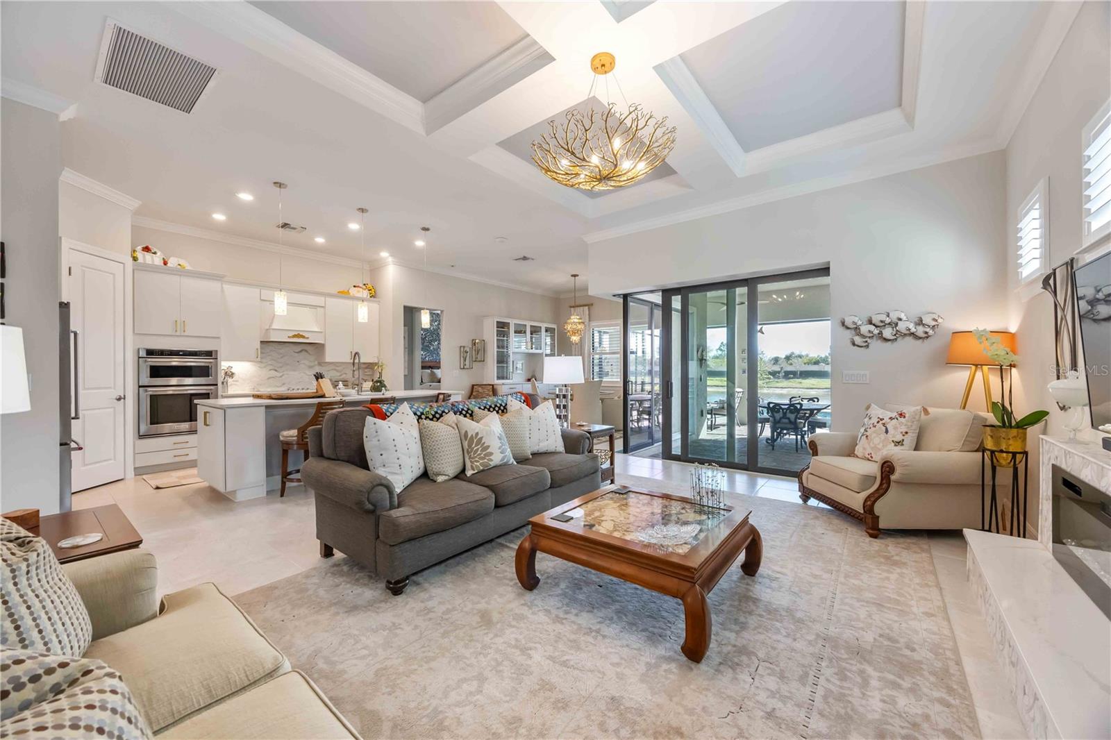 Image 15 of 65 For 13083 Borrego Street