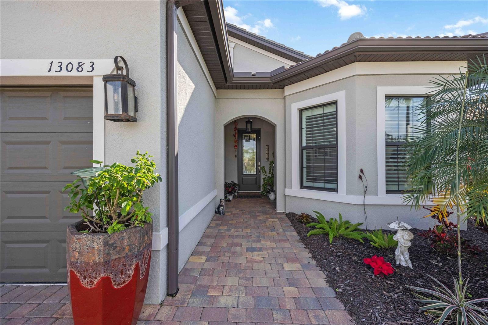 Image 4 of 65 For 13083 Borrego Street