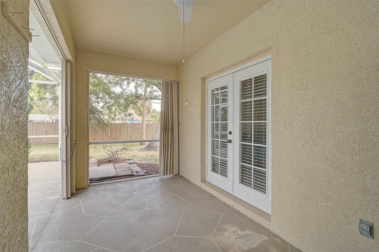 Image 24 of 41 For 950 Elwood Avenue