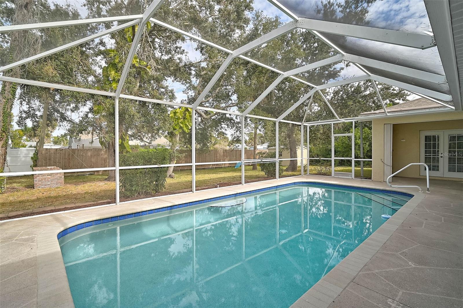 Image 29 of 41 For 950 Elwood Avenue