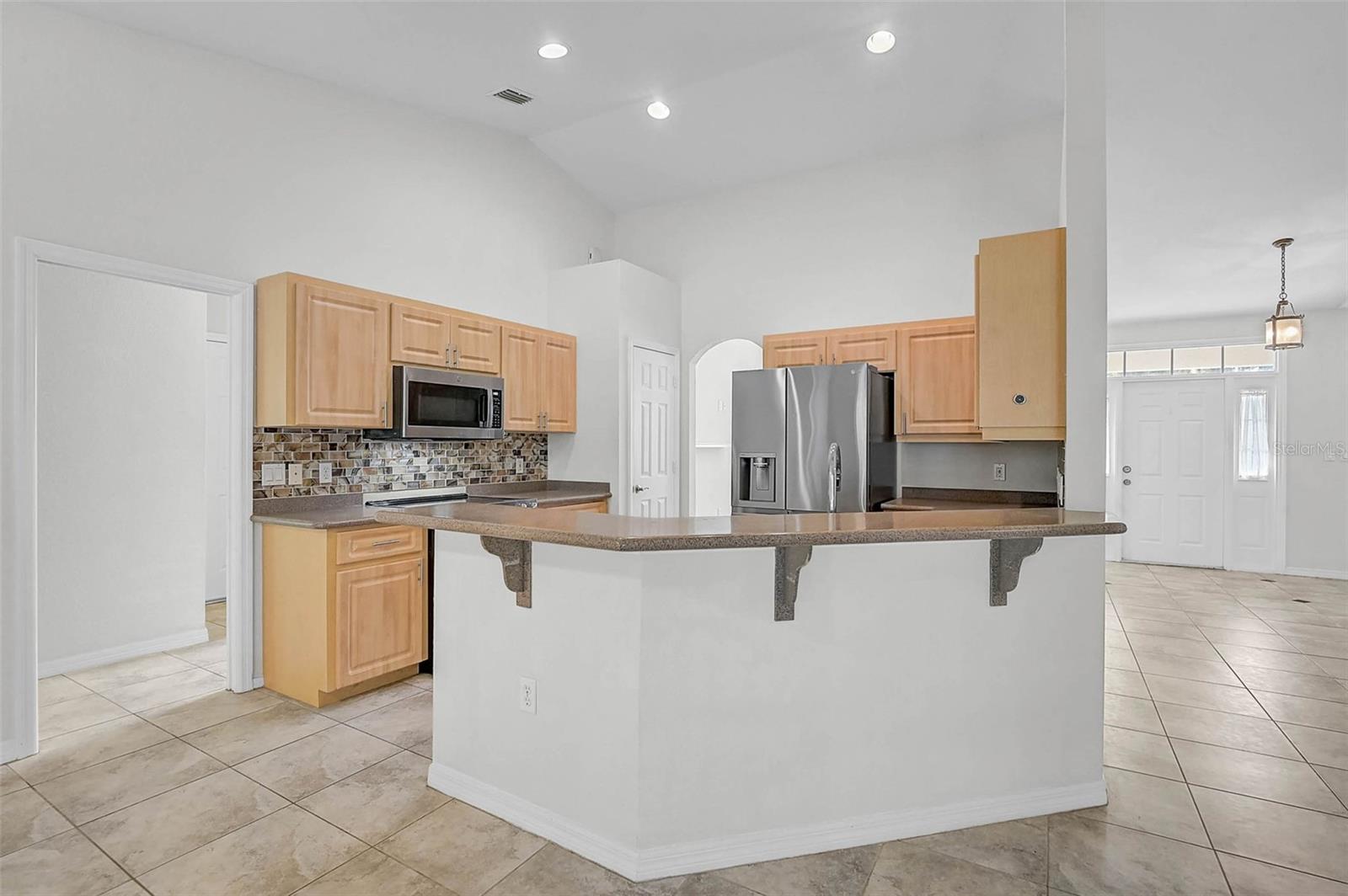 Image 6 of 41 For 950 Elwood Avenue