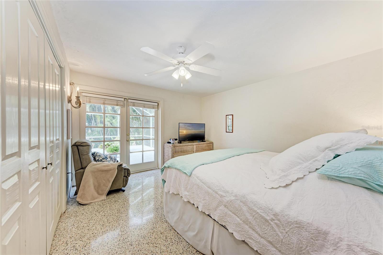 Image 10 of 29 For 3310 Mineola Drive