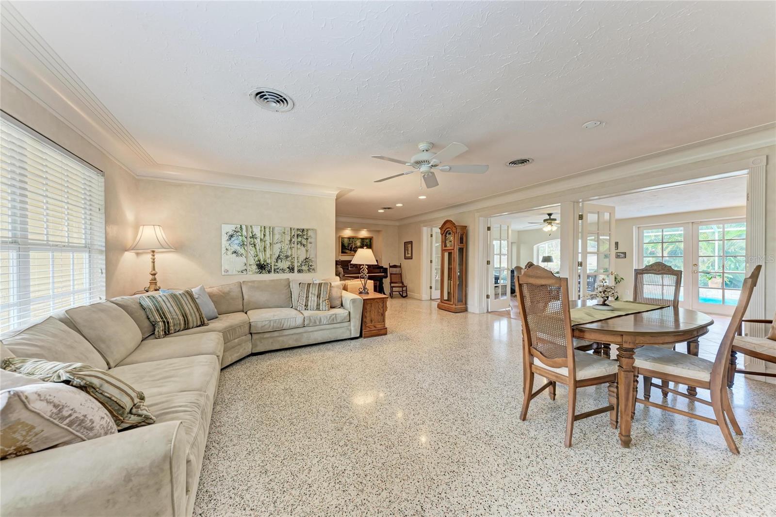 Image 5 of 29 For 3310 Mineola Drive