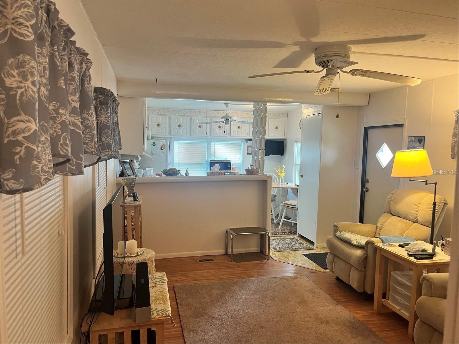 Image 10 of 19 For 5316 53rd Avenue E M4