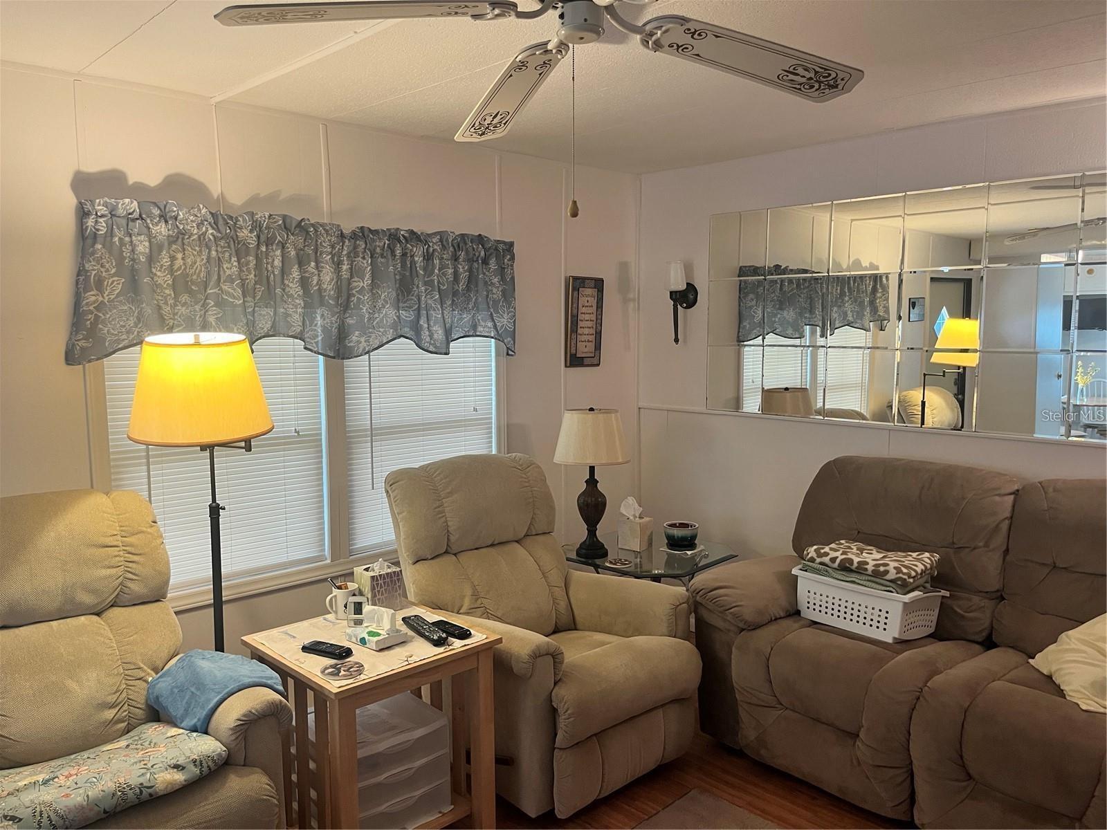 Image 4 of 19 For 5316 53rd Avenue E M4