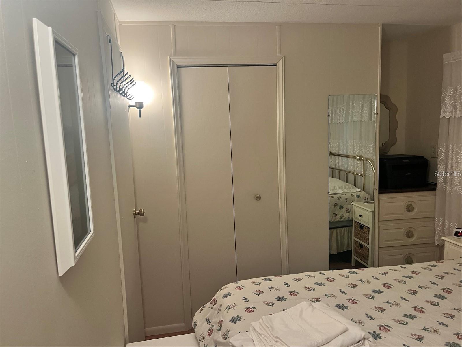 Image 8 of 19 For 5316 53rd Avenue E M4