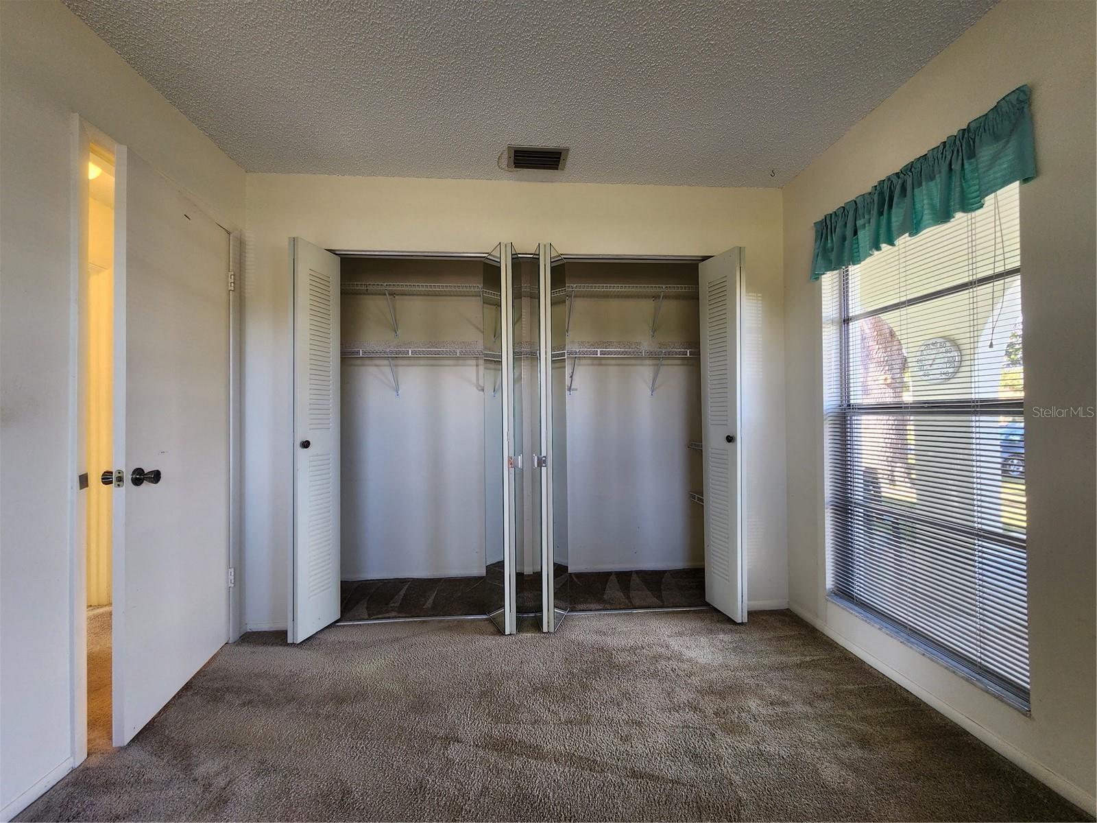 Image 17 of 33 For 4201 33rd Avenue Drive W