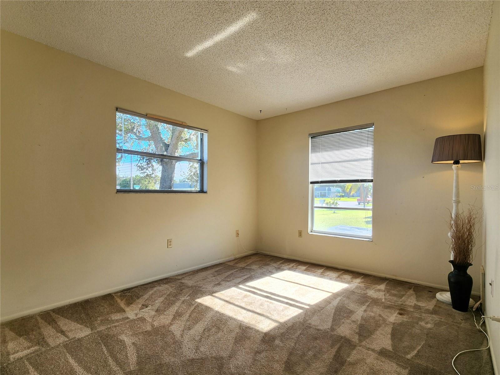 Image 18 of 33 For 4201 33rd Avenue Drive W